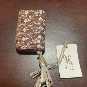 Hobo NWT Nila Small Zip Around